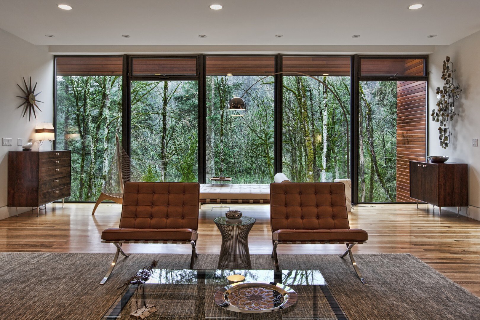 Hoke residence - house in the forest