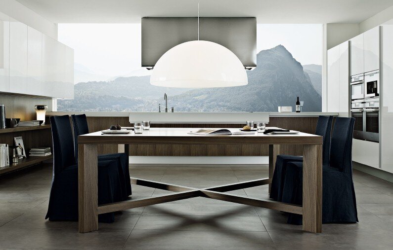 Varenna Kitchens, Bright and spacious kitchens with modern design from Poliform