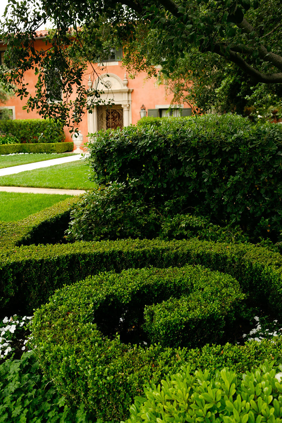 A beautiful Italian style garden by EPT Design (6)