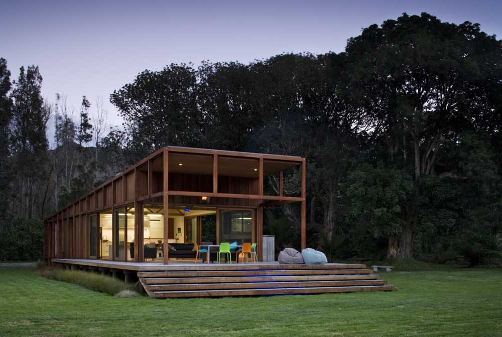Great Barrier House: a Green Project for 100% Solar Energy
