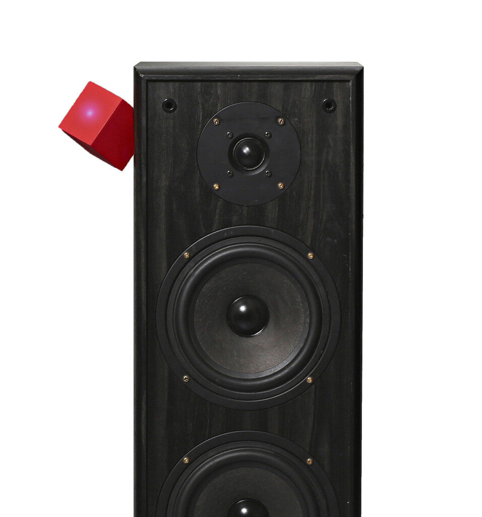 The Vamp - new life for old speakers, by Paul Cocksedge (5)