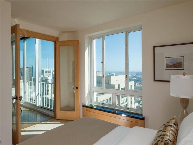 Nob Hill Condo with spectacular view over the city of San Francisco (12) (Custom)