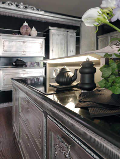 Kitchen inspired by the Baroque and Venetian theater (7)