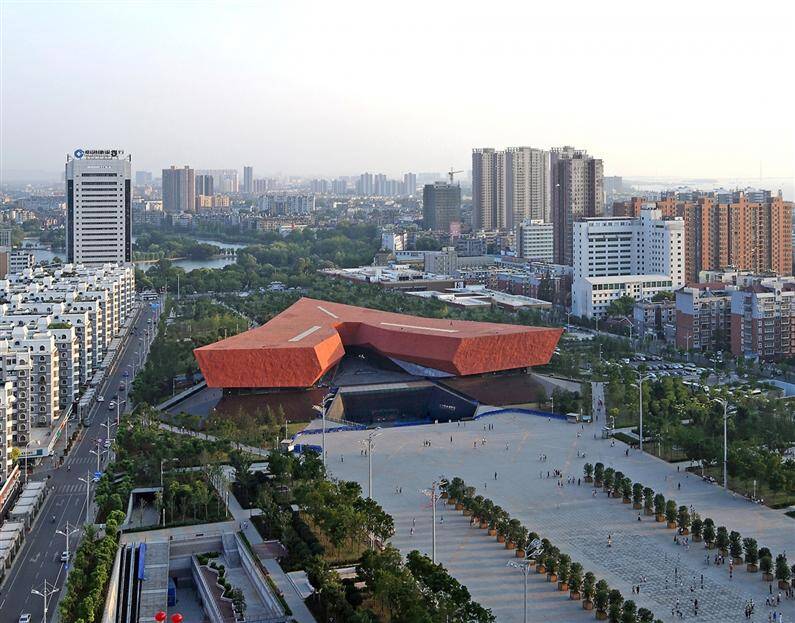 A Revolutionary Building to commemorate the Xin Hai Revolution a Wuhan, China - www.homeworlddesign.com (3)