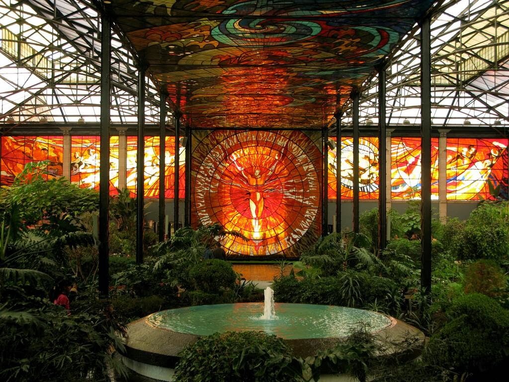 Cosmovitral Toluca Mexico stained glass botanical garden - www.homeworlddesign.com (5)