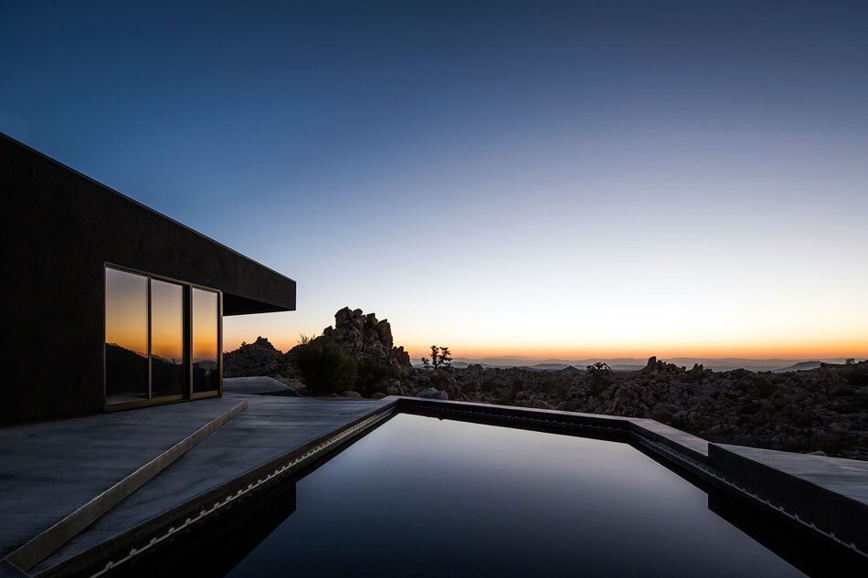 Black Desert House - Oller & Pejic and Marc Atlan Design Company - www.homeworlddesign (14)