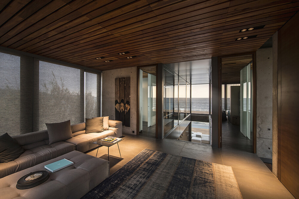 Amchit Residence by Blankpage Architects - www.homeworlddesign. com  (6)