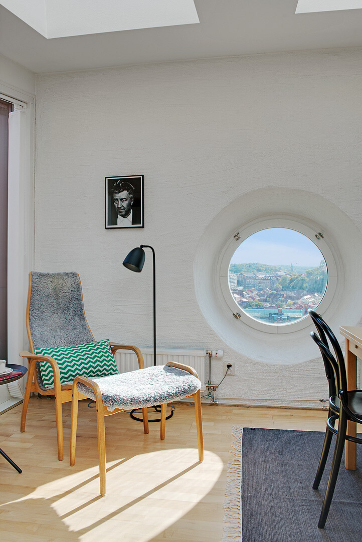 Loft apartment from Gothenburg, Sweden interior light, freshness and a wonderful view - www.homeworlddesign. com (13)