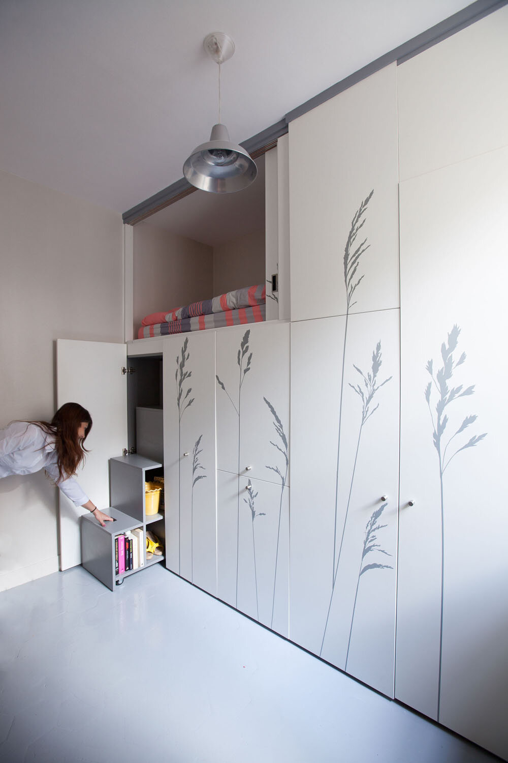 Tiny apartment in Paris KitoKo Studio transform 8 square meters - www. homeworlddesign. com (1)
