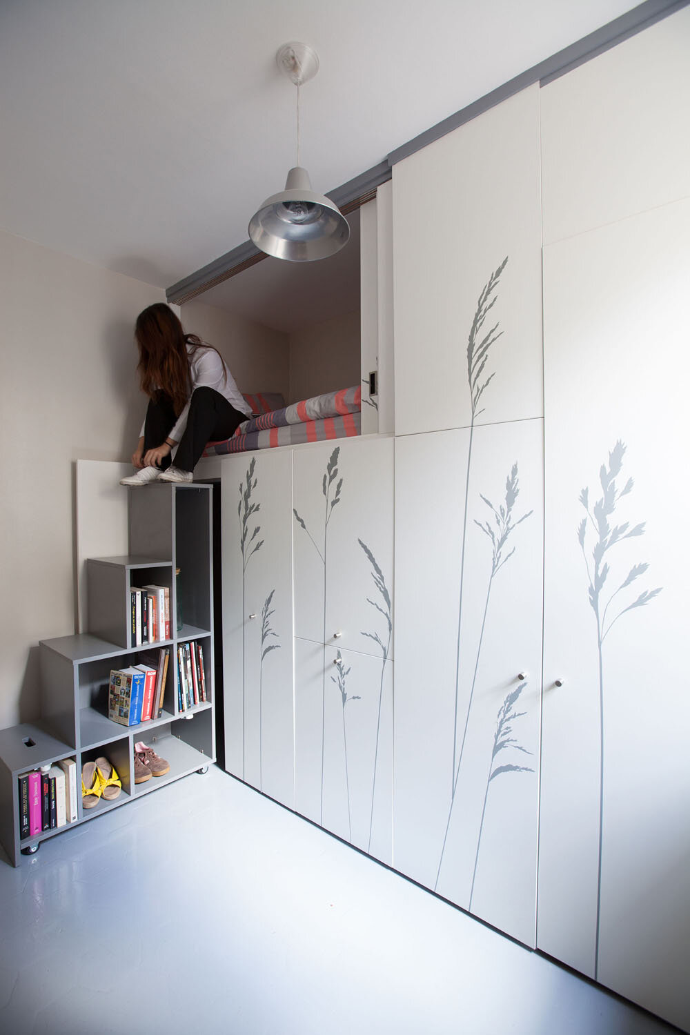 Tiny apartment in Paris KitoKo Studio transform 8 square meters - www. homeworlddesign. com (2)
