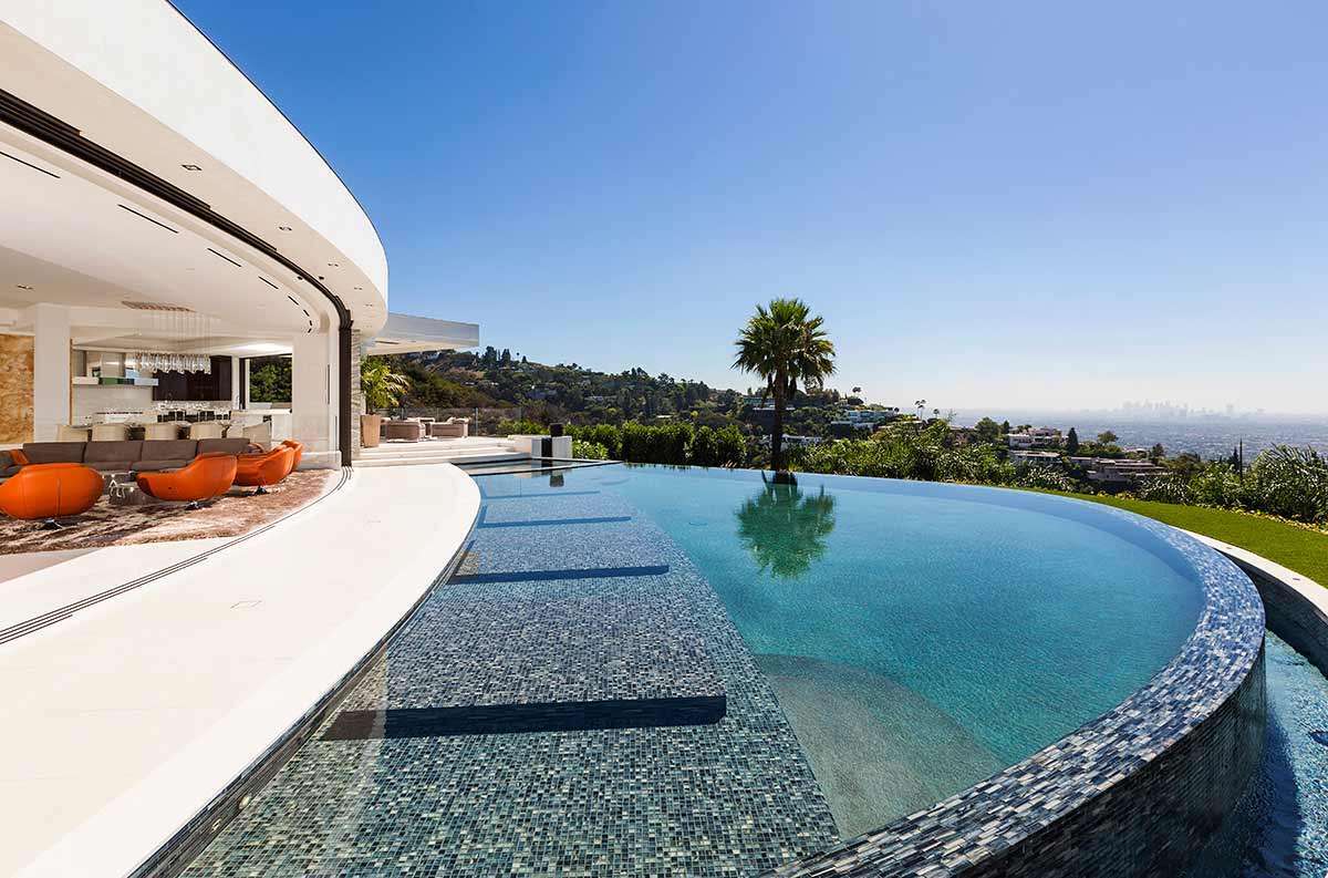 Take a tour inside the $85-million home in Beverly Hills - www.homeworlddesign. com (14)