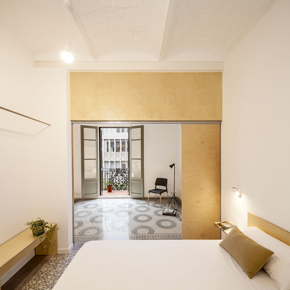 bedroom, Spanish architect Adrian Elizalde - HomeWorldDesign (4)