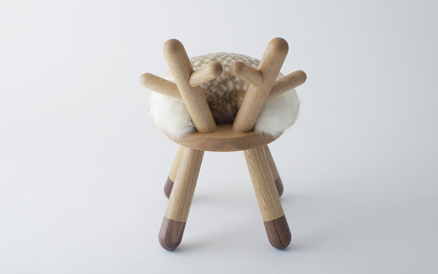 Collection of chairs-toys Takeshi Sawada bring joy to children - HomeWorldDesign (4)