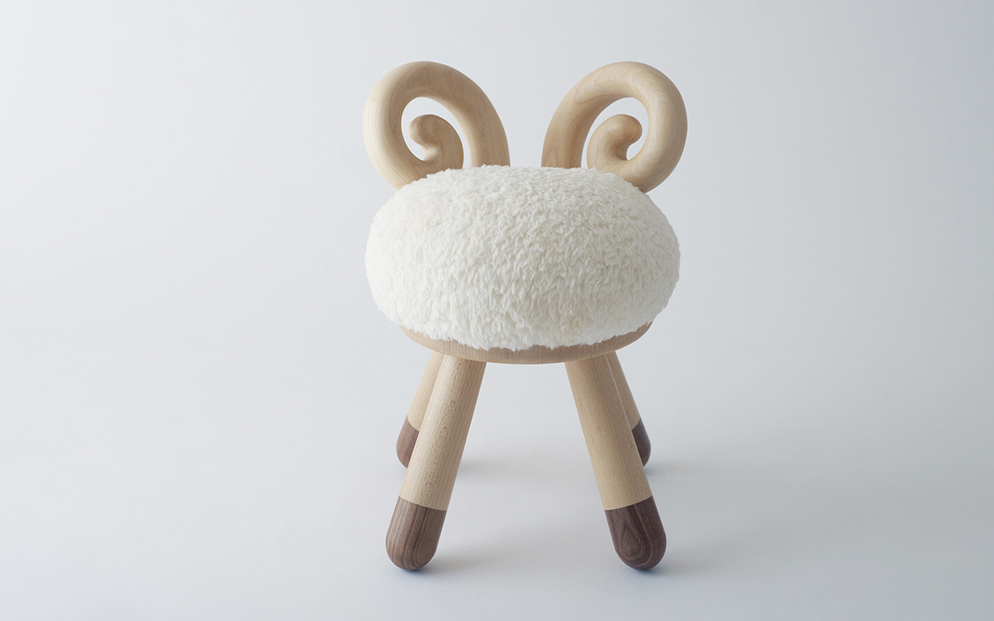 Collection of chairs-toys Takeshi Sawada bring joy to children - HomeWorldDesign (5)