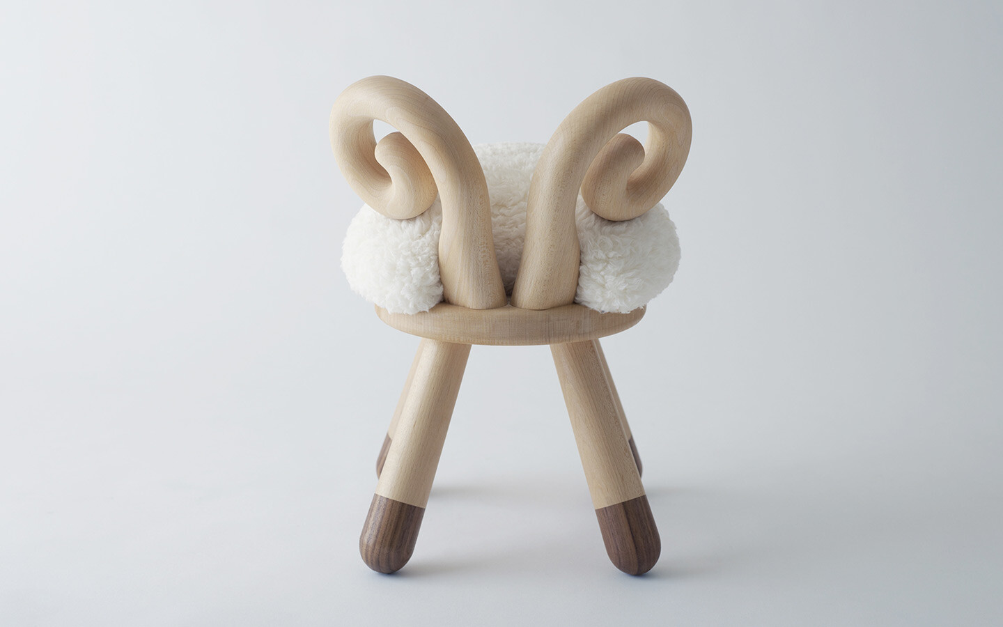 Collection of chairs Takeshi Sawada bring joy to children - HomeWorldDesign (7)