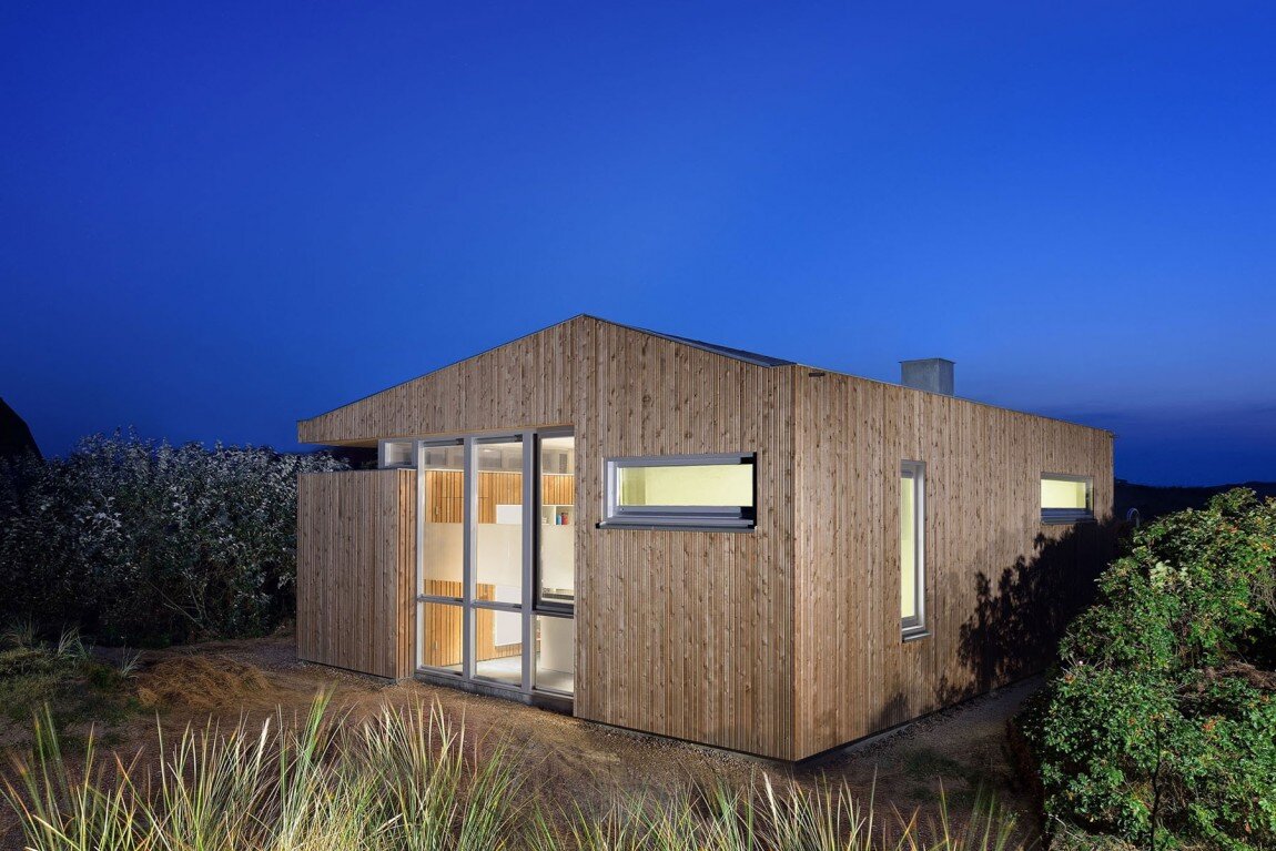 Holiday house with a retractable glass facade Bloem en Lemstra Architecten - HomeWorldDesign (17)