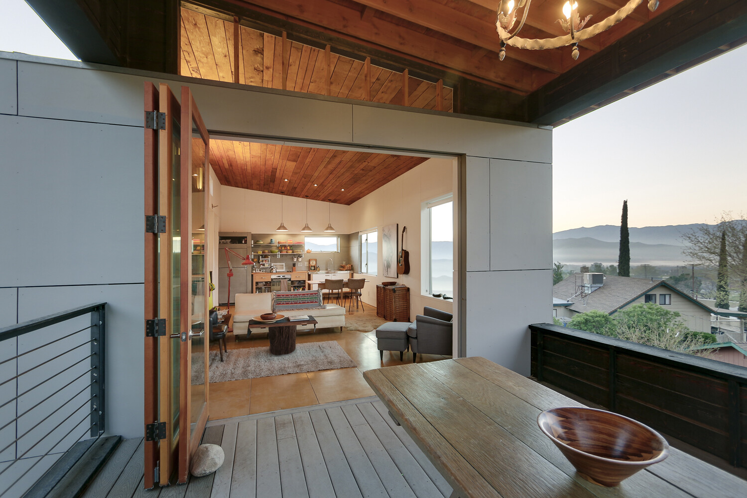 510 Cabin 1000 square foot lake house by Hunter Leggitt - HomeWorldDesign (7)