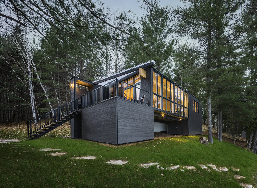 Cross Laminated Timber Cottage by Kariouk Associates - HomeWorldDesign (1)