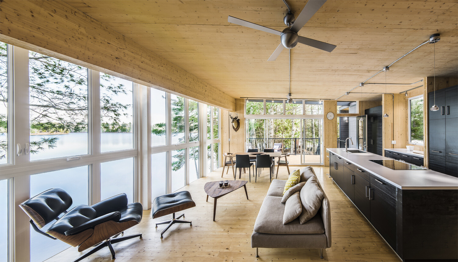 Cross Laminated Timber Cottage by Kariouk Associates - HomeWorldDesign (6)