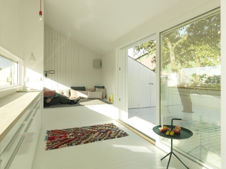 Interiors small house - Slice by Saunders Architecture