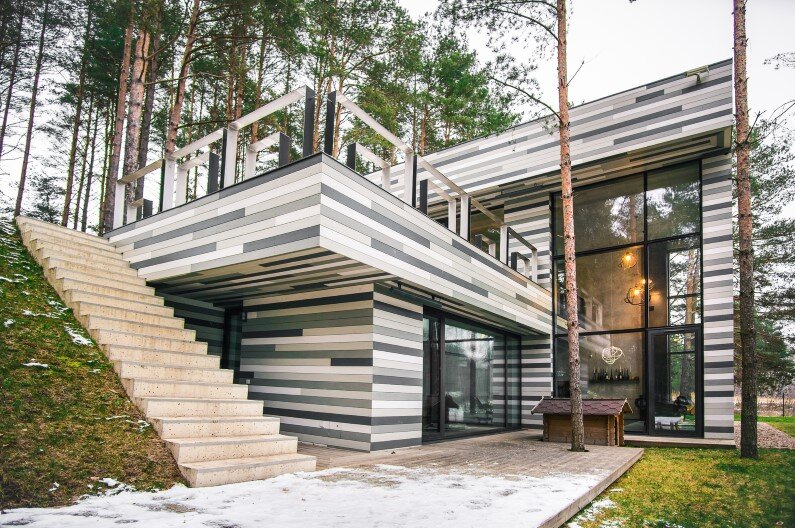 Eco- friendly house - Villa with mosaic facade