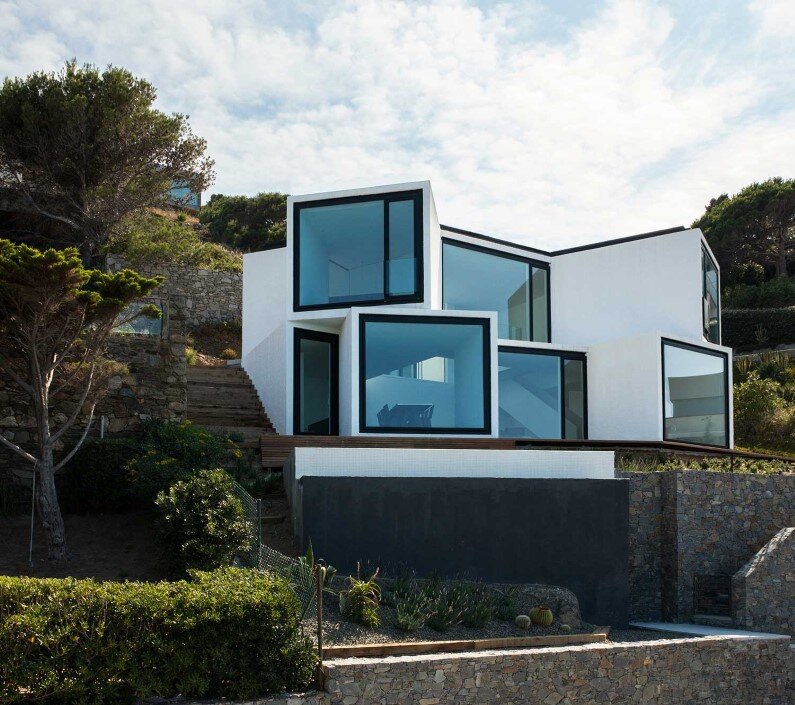 Geometric architecture Sunflower House by Cadaval & Solà-Morales