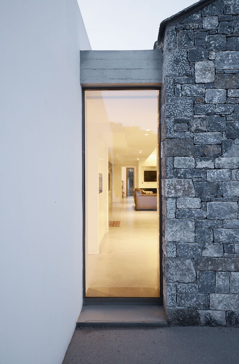Melana House, by Studio 2Pi Architecture and architect Valia Foufa