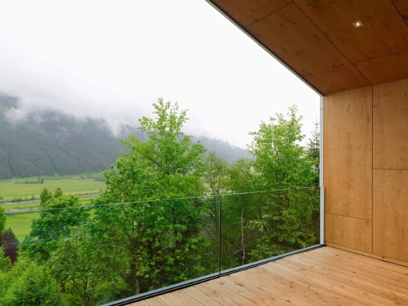 Mountain House high-quality architecture by SoNo Architects