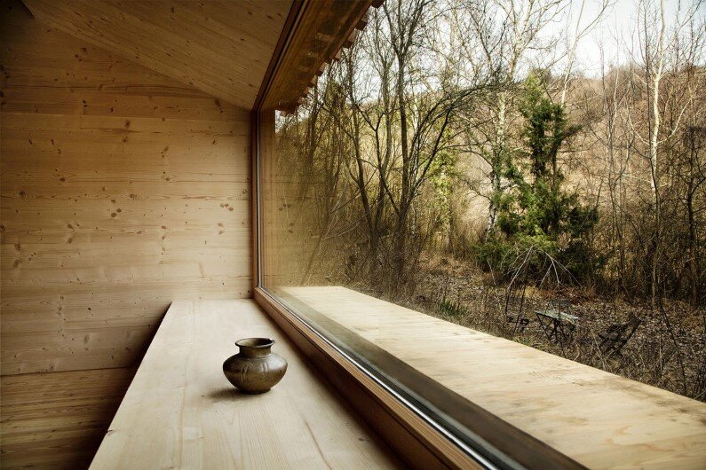 Recreation cabin in the woods - Heike Schlauch