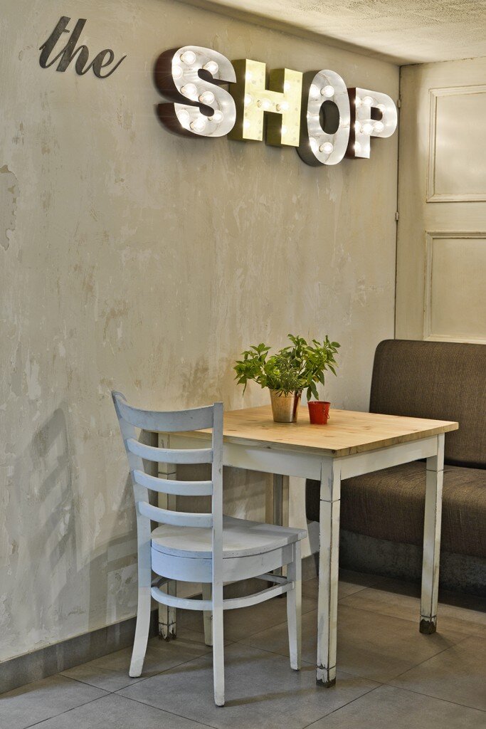 Restaurant in Nicosia by M.O.B Interior Architects
