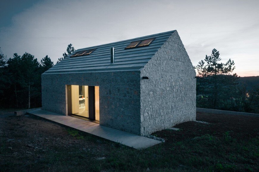 Compact Karst house redefinition of a traditional stony house (11)