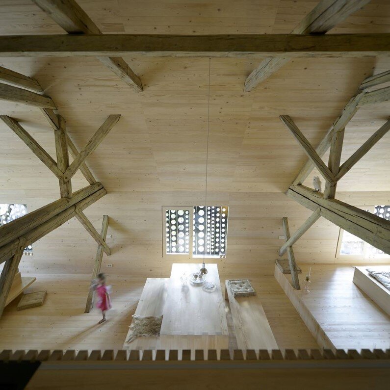 Old Alpine Barn revitalized by converting into a loft apartment (6)