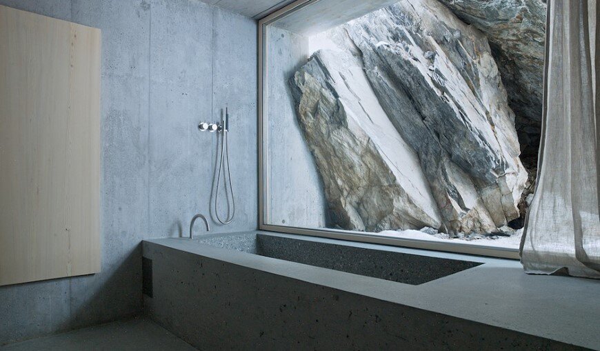 Refugi Lieptgas fascinating concrete cabin in the Swiss Alps (4)