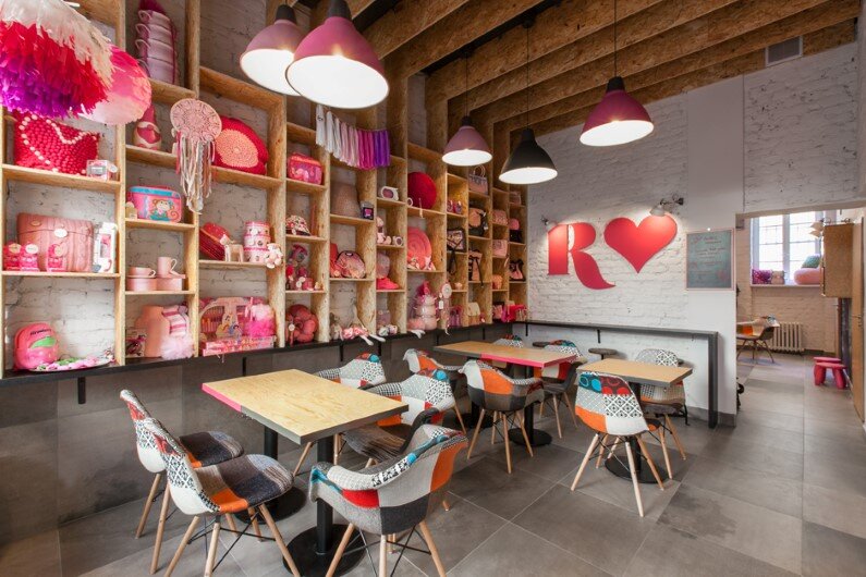 Różove by modelina architekci the pinkest shop and cafe in Poznan (2)