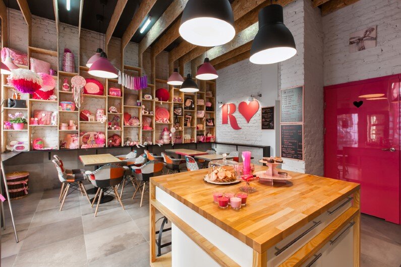 Różove by modelina architekci the pinkest shop and cafe in Poznan (6)