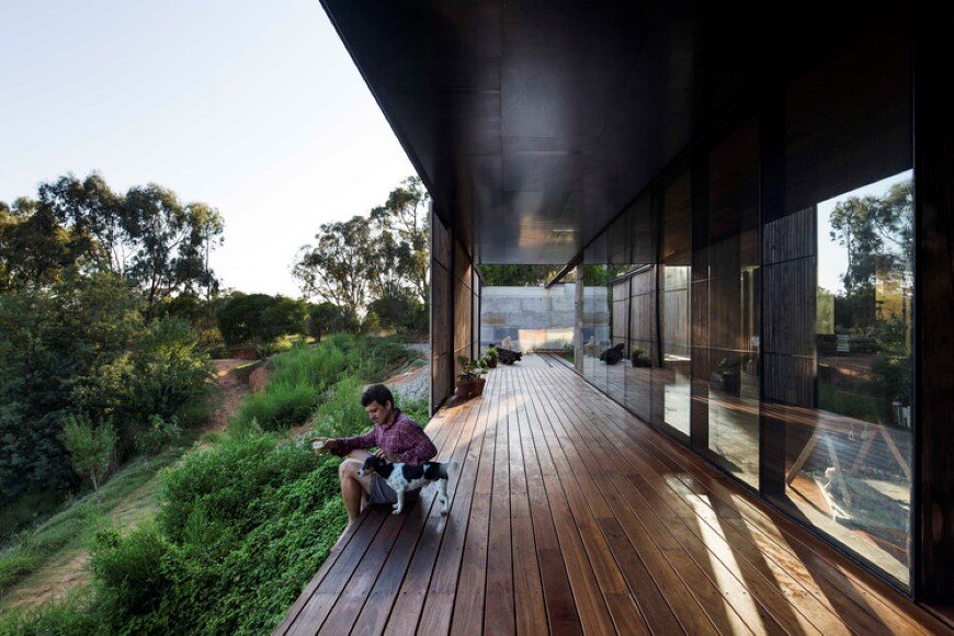 Sawmill House sustainable architecture by reusing waste concrete (6) (Custom)