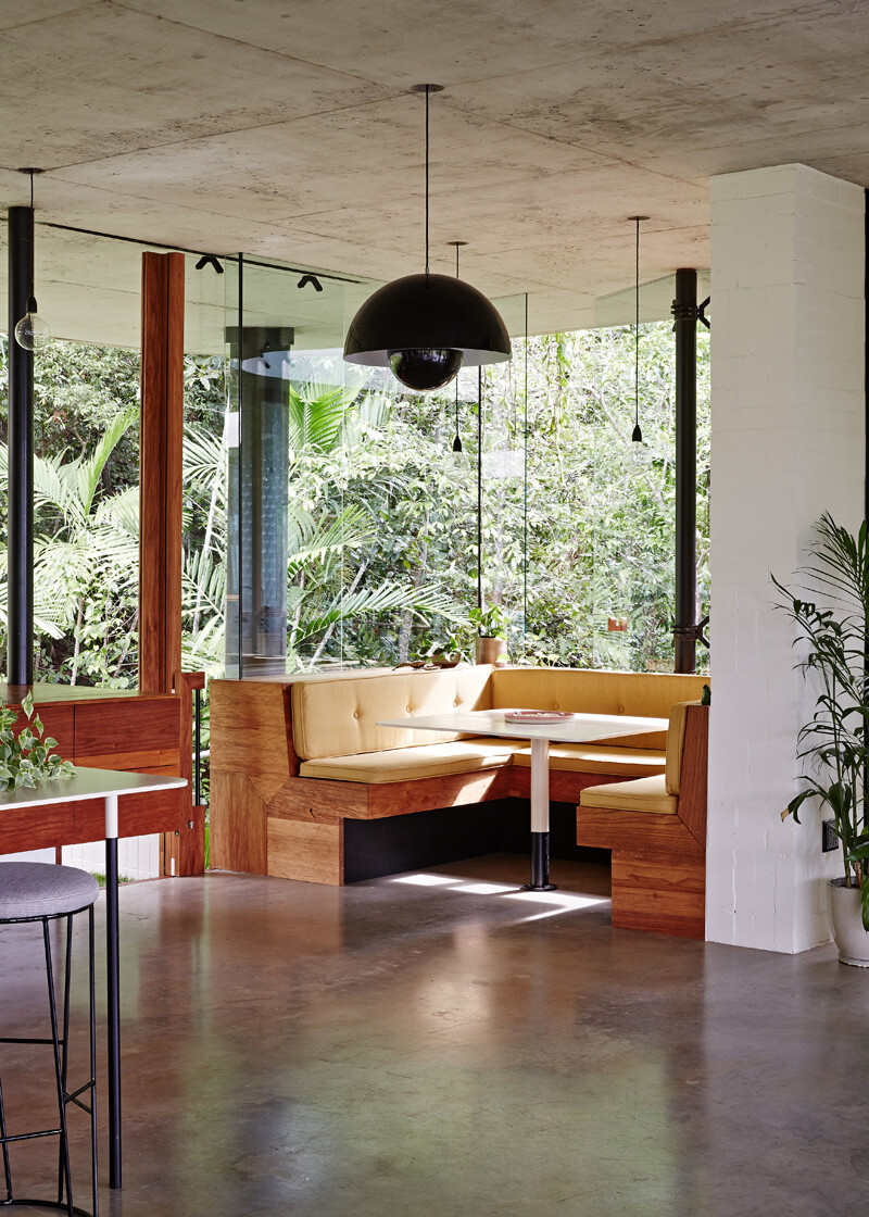 Tropical home nestled amongst treetops in Queensland - Jesse Bennett and Anne-Marie Campagnolo (4)