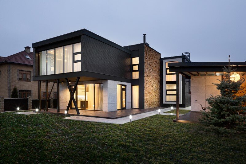 Buddy's House / Sergey Makhno Architects