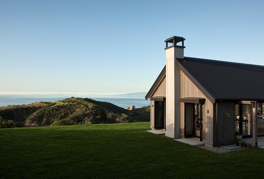 Bold architecture with maximum exposure to the views and seasonal rhythms - Owhanake Headland 3