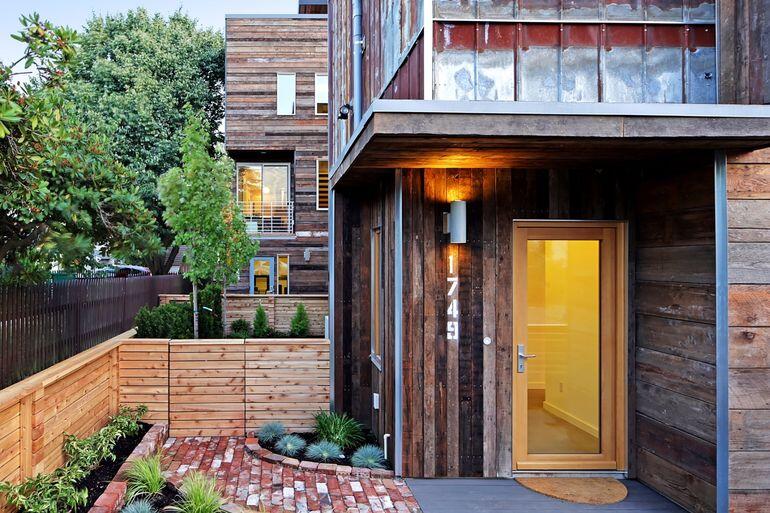Built Green Emerald Star certified home in Seattle - Dwell Development (14)