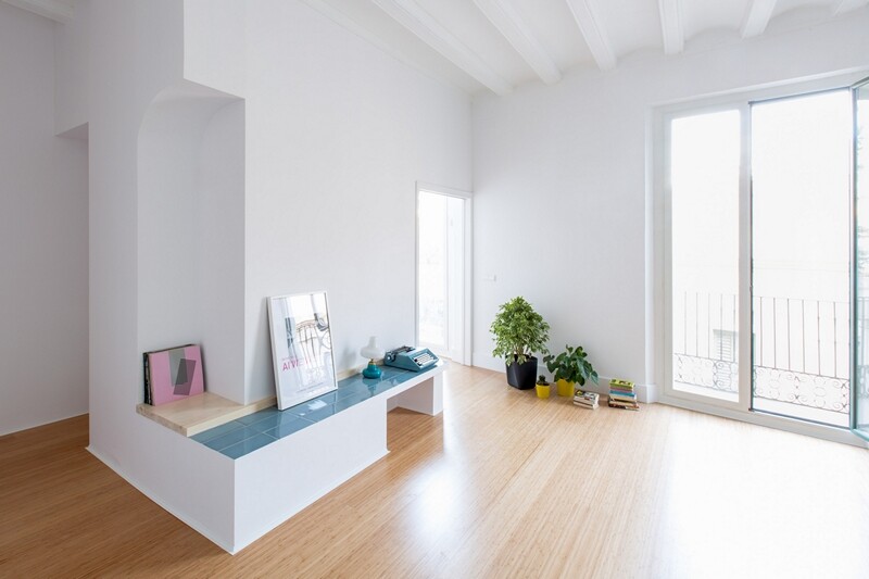 Casa Eulalia minimalist interior personalized in navy blue (11)
