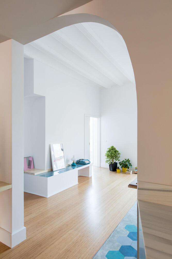 Casa Eulalia minimalist interior personalized in navy blue (4)