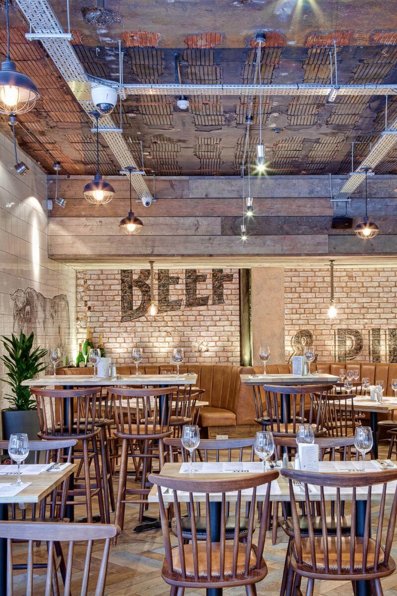 DV8 Designs has created a true rustic feel in Beef and Pudding restaurant (10)