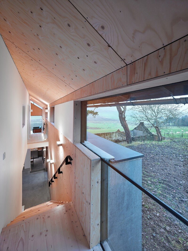 Old mill transformed into a modern holiday home (9)