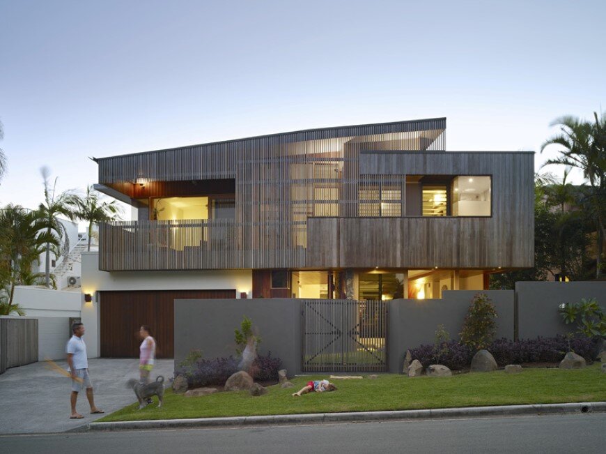 Sunshine Beach House By Shaun Lockyer Architects (1)