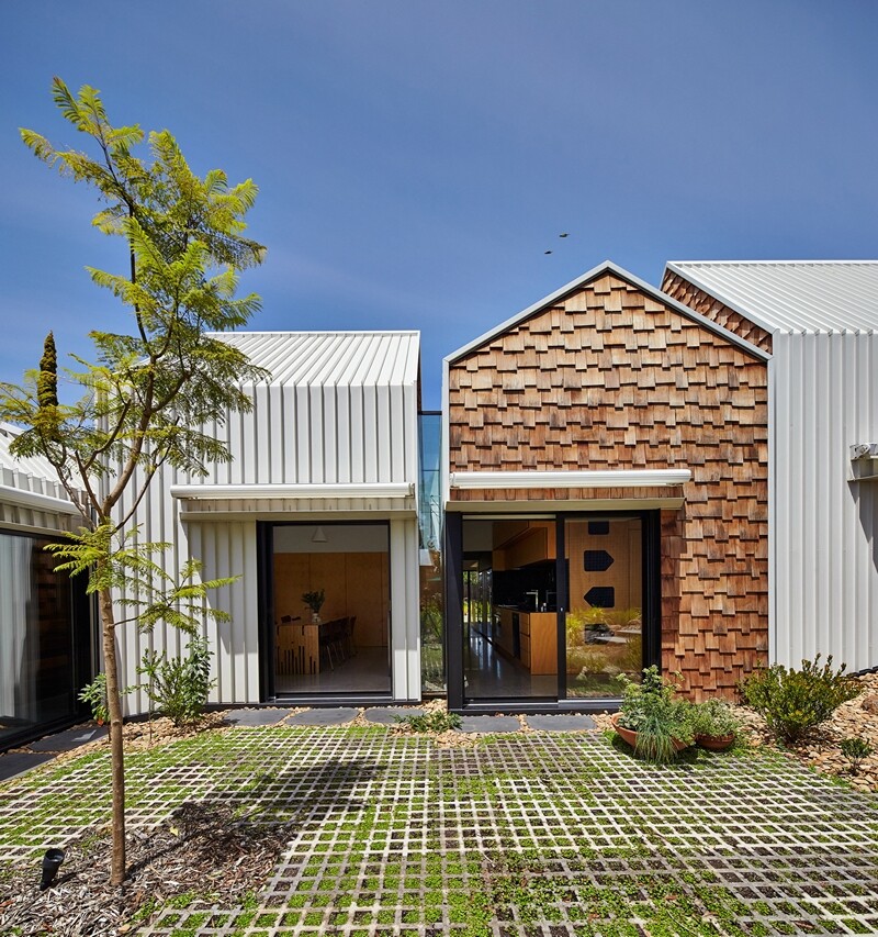 Weatherboard house - creative extension and renovation for a long-term family home (21)