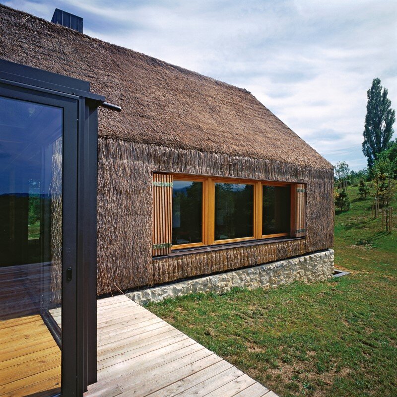 Zagorje traditional cottage - a contemporary architectural interpretation by Proarh 6