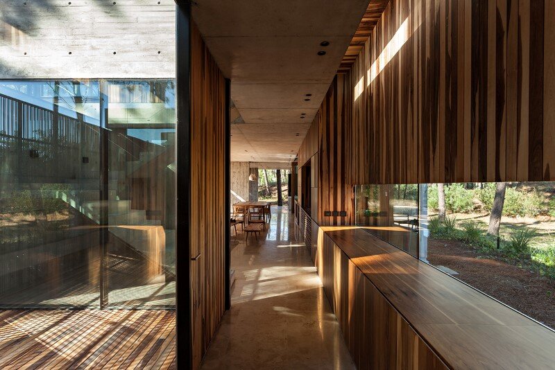 Concrete and wood harmoniously combined in Marino Pinamar House (9)