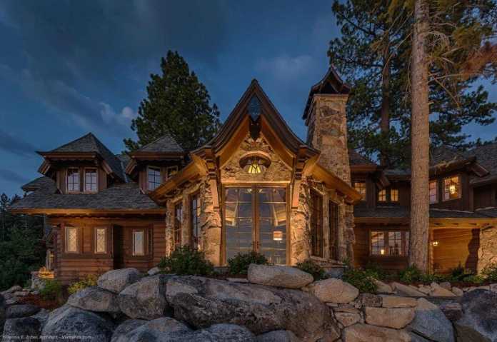 Lake Tahoe Estate - Distinguished and Iconic Home