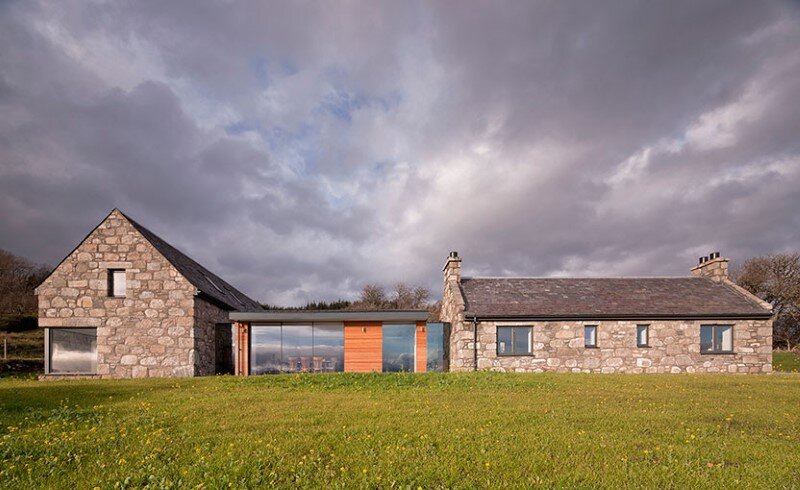 Scottish cottage nestled on a hillside with panoramic views (1)